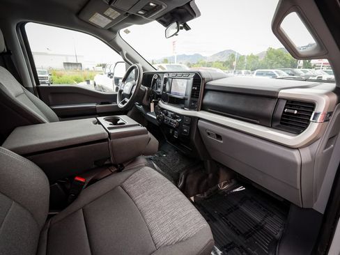 Used 2024 Ford F250 XLT w/ FX4 Off-Road Package AWD/4WD image 22