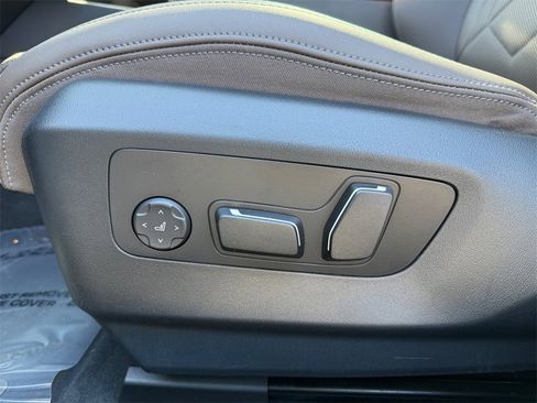 Certified 2024 BMW 530i xDrive 530i xDrive w/ Premium Package image 35