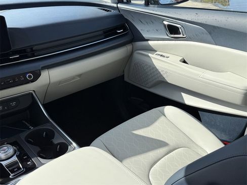 New 2026 Kia Carnival SX image 18