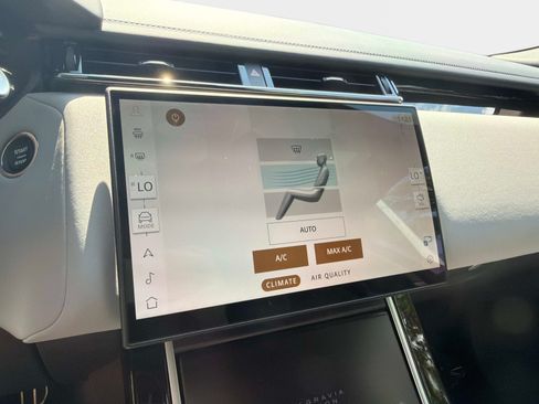New 2026 Land Rover Range Rover Velar Belgravia AWD/4WD image 24