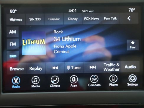 Used 2019 Chrysler Pacifica Touring-L image 19