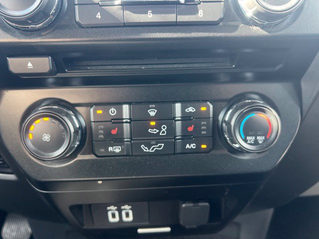 Used 2018 Ford F150 XLT w/ Equipment Group 302A Luxury AWD/4WD image 22