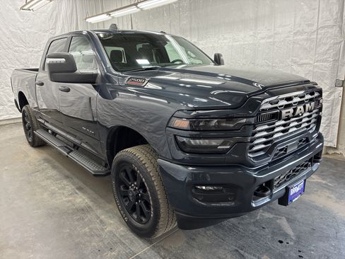 Certified 2025 RAM 2500 Big Horn AWD/4WD image 4