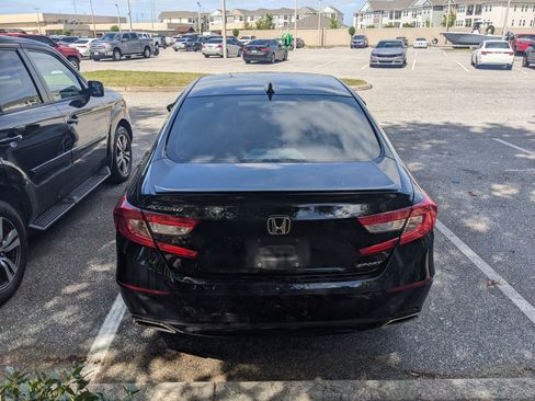 Used 2022 Honda Accord Sport image 9