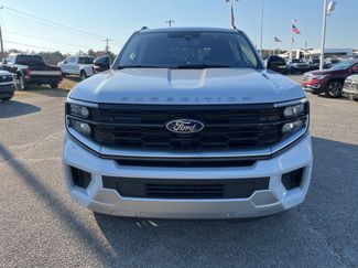 Used 2025 Ford Expedition Platinum w/ Platinum Ultimate Package video 2