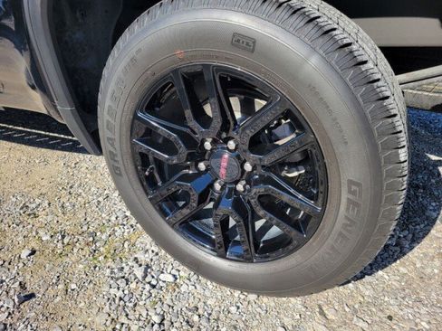 Used 2023 GMC Sierra 1500 Elevation RWD image 8