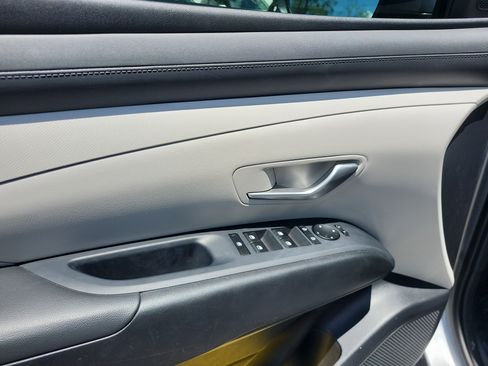 Used 2025 Hyundai Tucson SEL FWD image 16