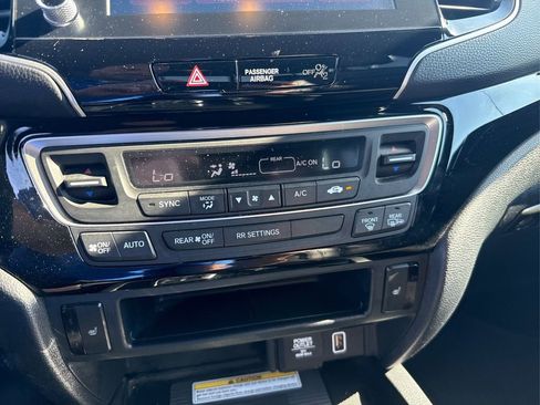 Used 2021 Honda Ridgeline Black Edition image 42