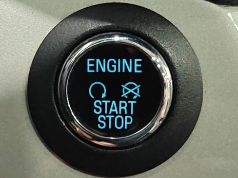 Used 2016 Ford C-MAX SEL w/ Equipment Group 302A FWD image 16