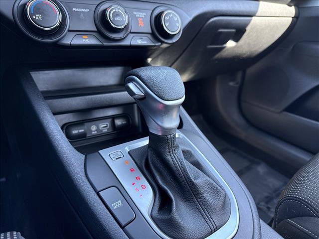 Used 2021 Kia Forte LXS FWD image 12