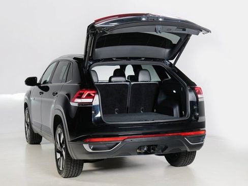 Used 2024 Volkswagen Atlas Cross Sport SE AWD/4WD image 31