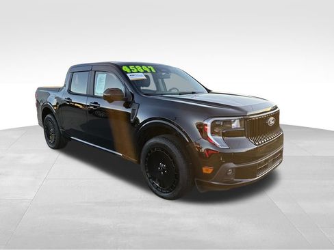 Certified 2025 Ford Maverick Lobo image 8