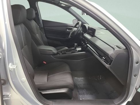 Used 2024 Honda Accord Sport image 13