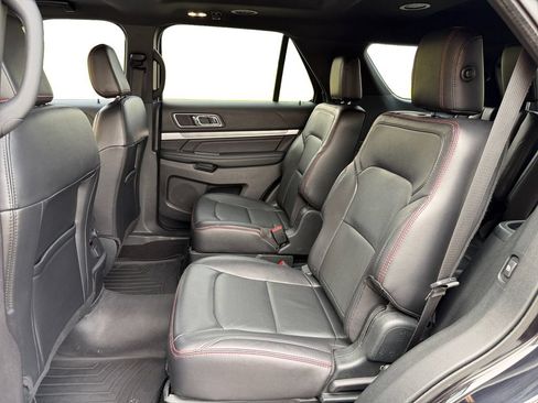 Used 2019 Ford Explorer Sport w/ Ford Safe & Smart Package AWD/4WD image 19