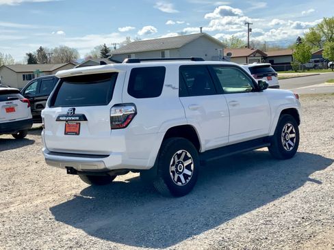 Used 2024 Toyota 4Runner TRD Off-Road AWD/4WD image 5