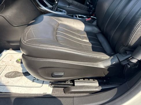 Used 2013 Buick Verano Premium FWD image 27