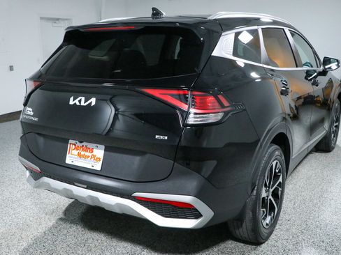 Used 2024 Kia Sportage EX AWD/4WD image 7