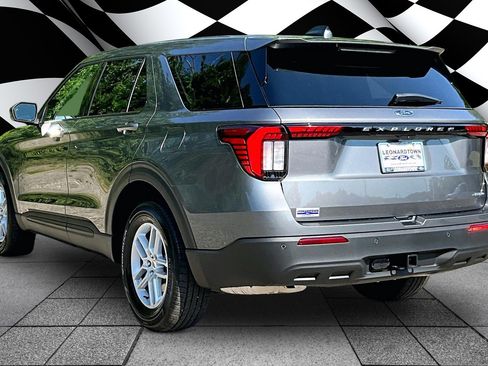 New 2026 Ford Explorer Active AWD/4WD image 3