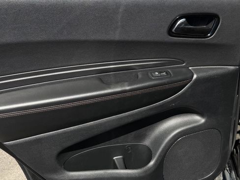 Used 2023 Dodge Durango GT AWD/4WD image 11