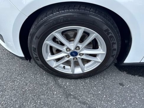 Used 2017 Ford Focus SE w/ Interior Protection Package FWD image 26