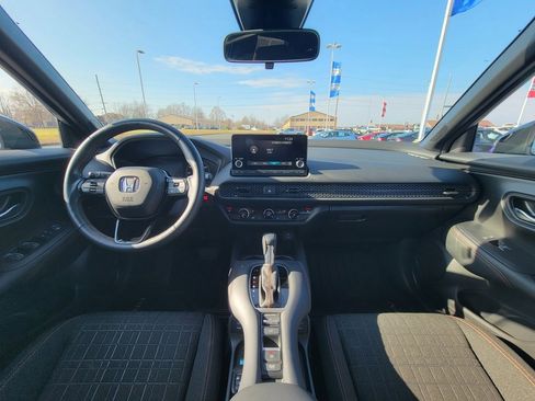 Certified 2025 Honda HR-V Sport image 25