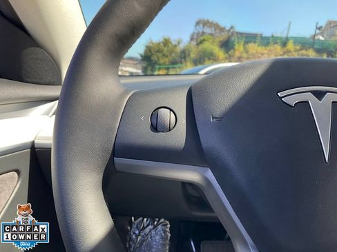Used 2022 Tesla Model 3 Long Range AWD/4WD image 44