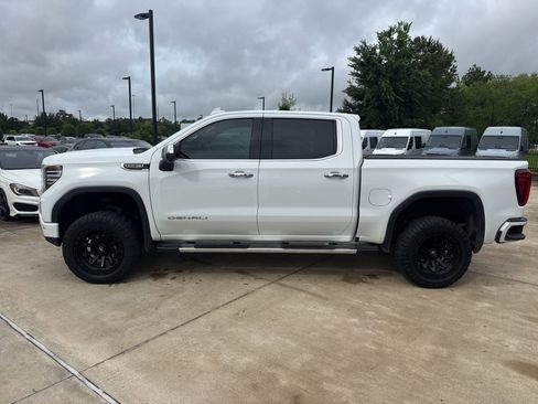 Used 2023 GMC Sierra 1500 Denali w/ Technology Package AWD/4WD image 7