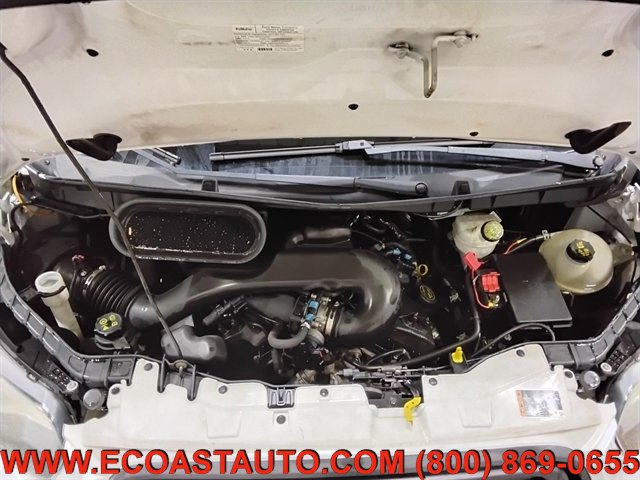 Used 2015 Ford Transit 250 130 Low Roof RWD image 9