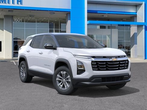 New 2026 Chevrolet Equinox LT w/ LPO, Floor Liner Package FWD image 31