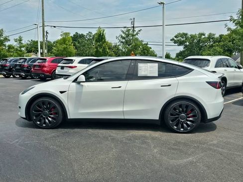 Used 2022 Tesla Model Y Performance AWD/4WD image 13