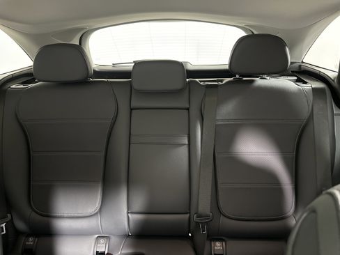 Used 2023 Mercedes-Benz GLC 300 4MATIC image 21