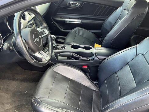 Used 2016 Ford Mustang Premium image 20