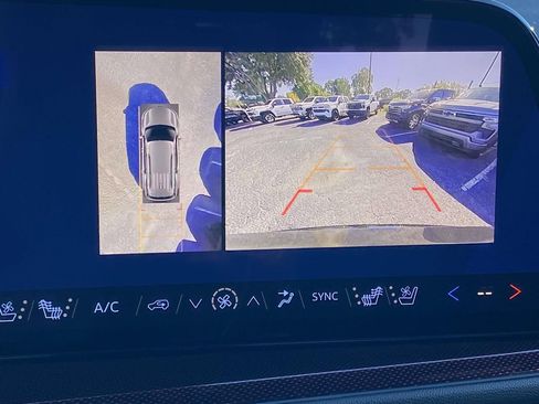 New 2026 Chevrolet Traverse RS w/ LPO, Floor Liner Package FWD image 25