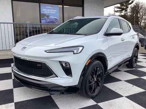 Used 2024 Buick Encore GX Sport Touring w/ Comfort Package image 1