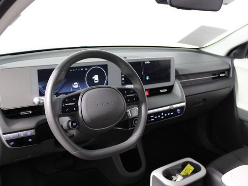 Used 2024 Hyundai Ioniq 5 SEL image 7