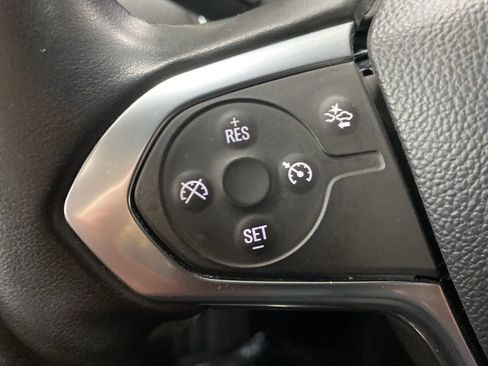 Used 2023 Chevrolet Traverse LT w/ Midnight/Sport Edition image 33