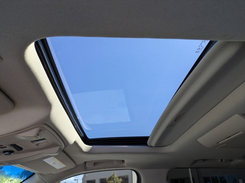 Used 2019 Chevrolet Tahoe Premier image 21