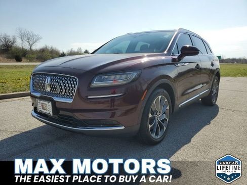 Used 2022 Lincoln Nautilus Reserve image 13