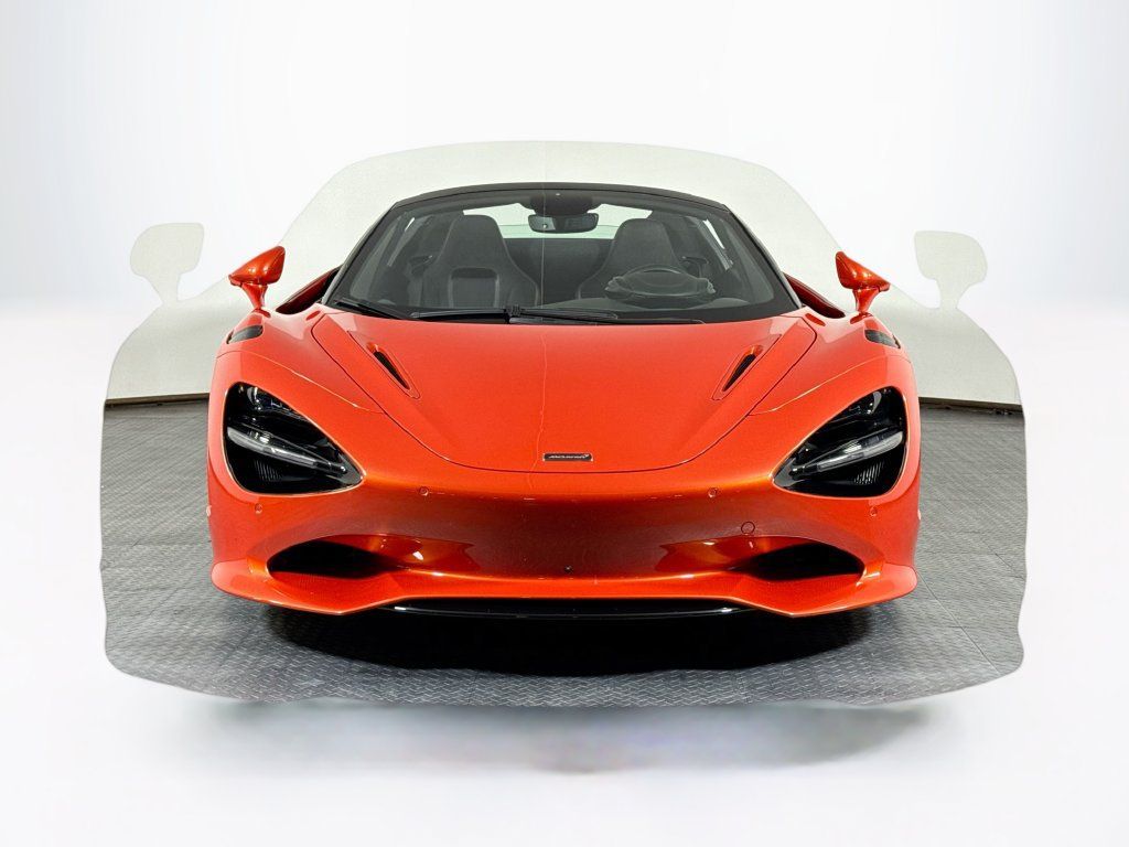 Used 2026 McLaren 750S Spider RWD image 8