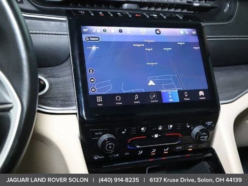 Used 2022 Jeep Grand Cherokee L Limited w/ Luxury Tech Group II AWD/4WD image 25