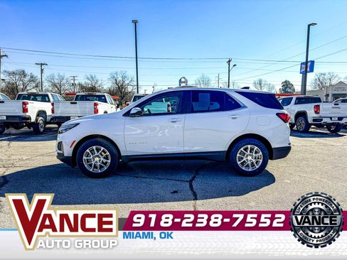 Used 2024 Chevrolet Equinox LT w/ LPO, Floor Liner Package image 4