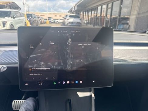 Used 2023 Tesla Model Y Performance AWD/4WD image 19