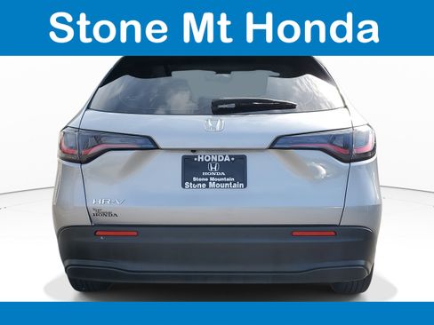 Used 2024 Honda HR-V LX image 5