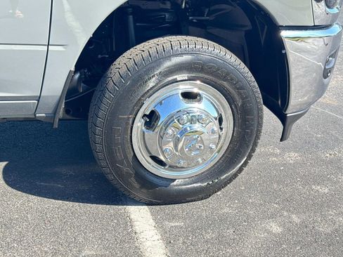 New 2026 RAM 3500 Tradesman AWD/4WD image 11