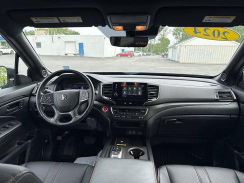 Used 2024 Honda Passport TrailSport image 14