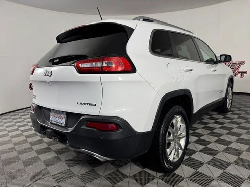 Used 2015 Jeep Cherokee Limited w/ Luxury Group AWD/4WD image 26
