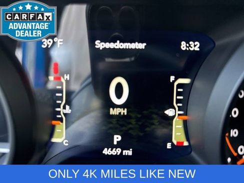 Used 2025 Jeep Wrangler Sport S image 13