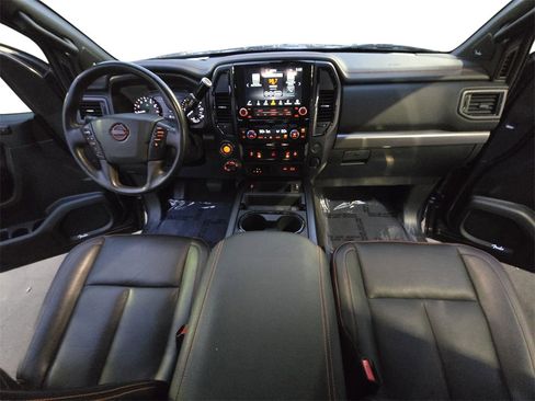 Used 2023 Nissan Titan PRO-4X w/ Pro-4x Convenience Package image 9