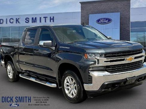 Used 2022 Chevrolet Silverado 1500 LT image 3
