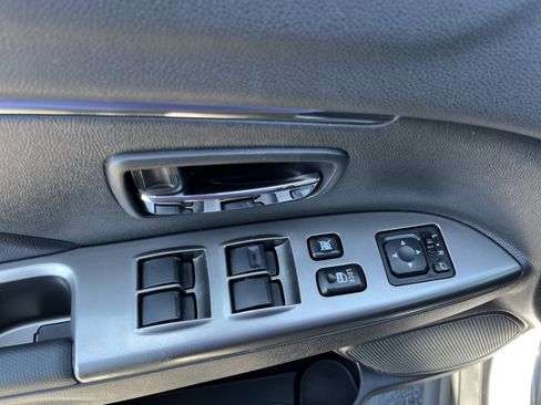 Used 2025 Mitsubishi Outlander Sport SE AWD/4WD image 18